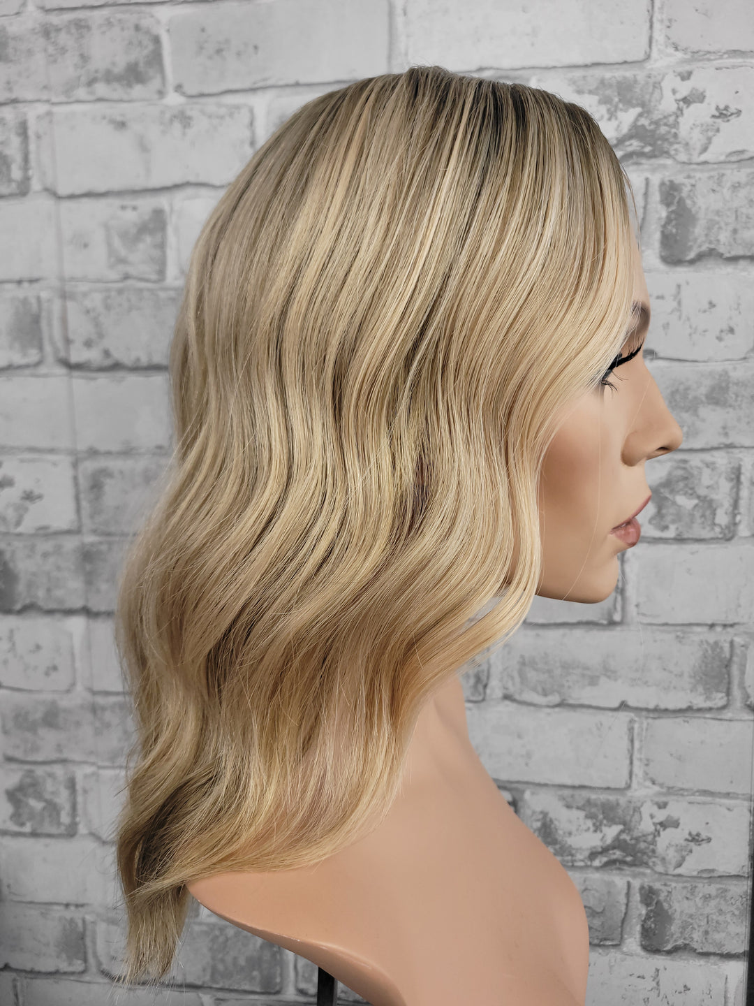 16" Closed Lace Topper - Warm Moscato (8x8)