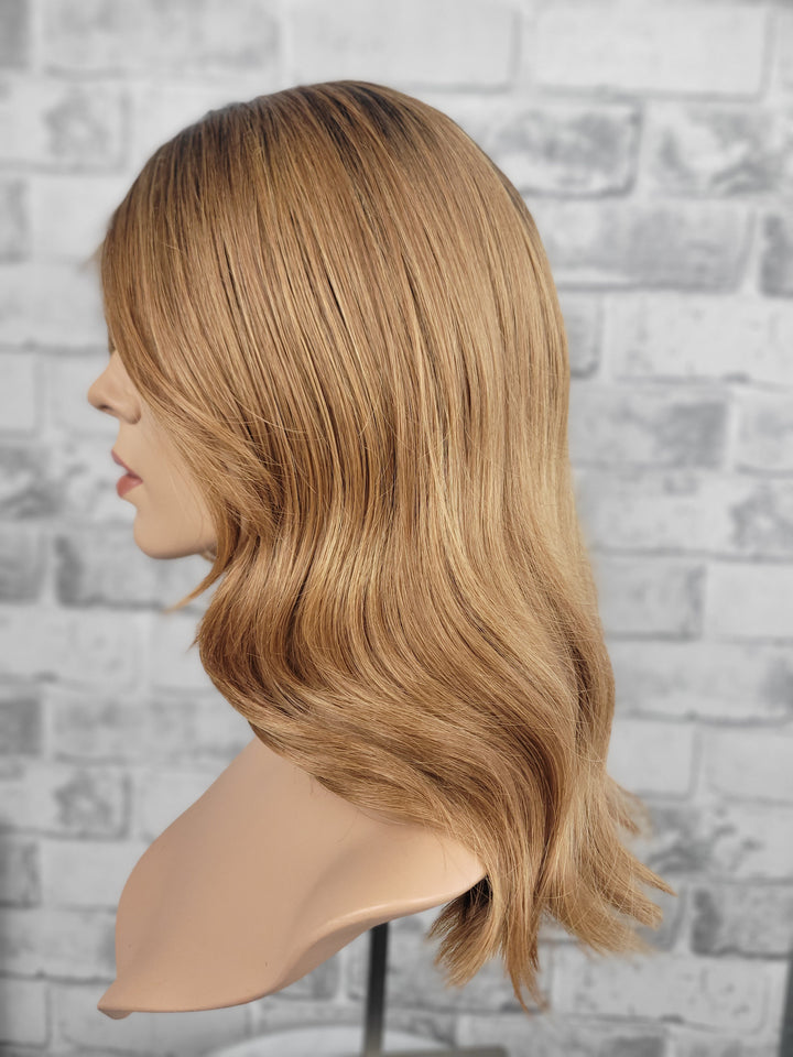 17" Synthetic Lace Top Wig (S/M) - LR04/25-2