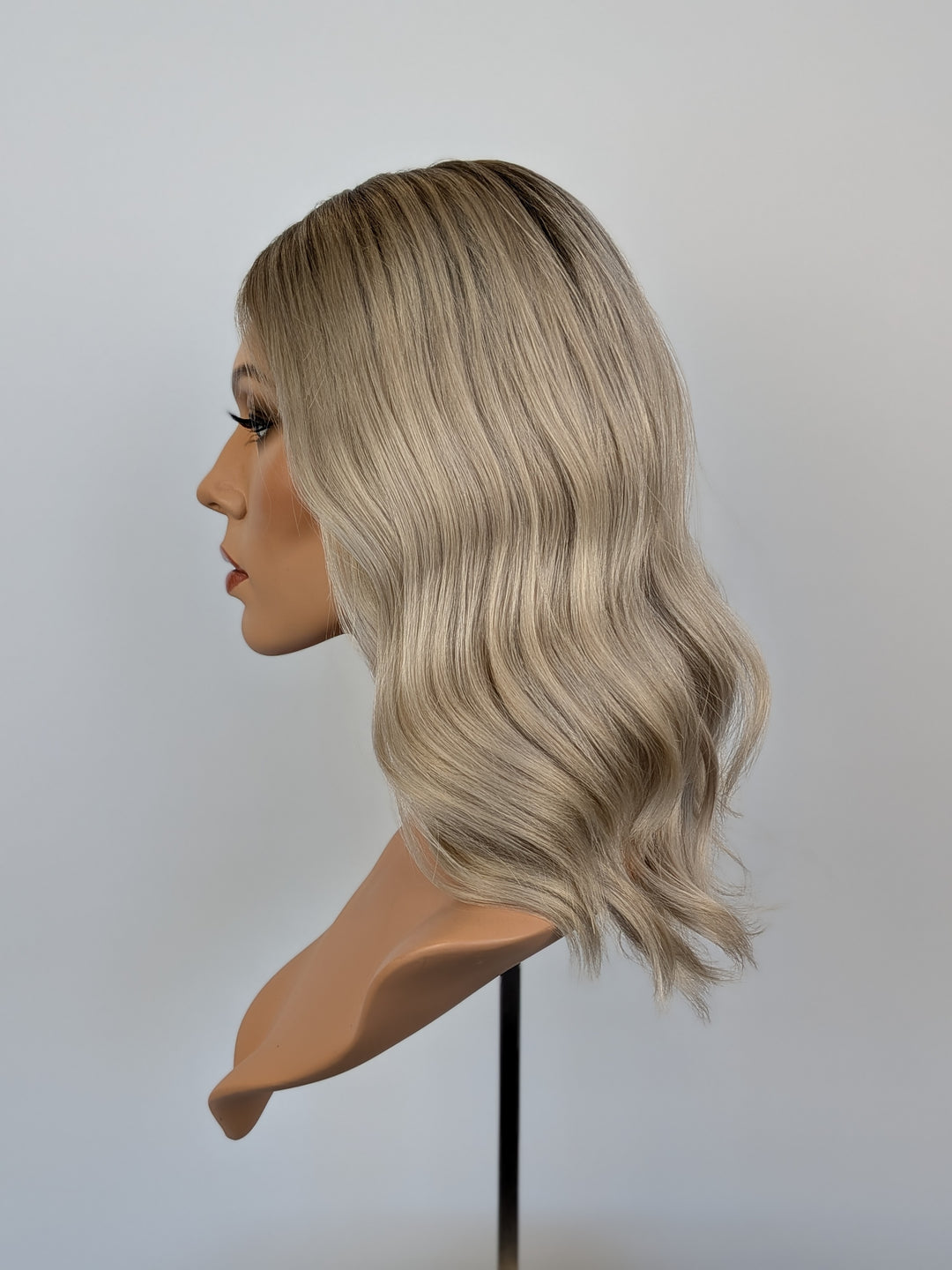 16" Lux Lace Wig - Arctic Pearl (XS)