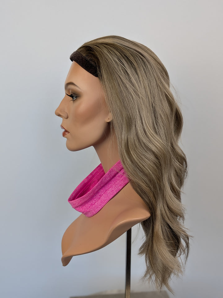 20" NEW Sport Pony Wig - Smokey Beige (M)