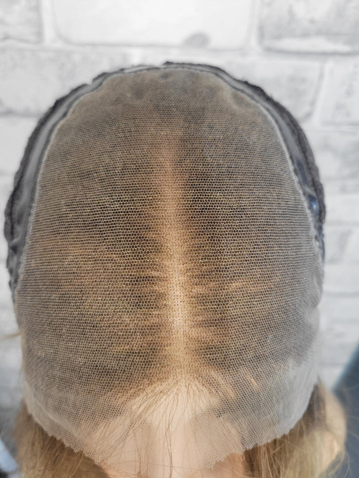 22" Lace Pony Wig - Caramel Twist (M)