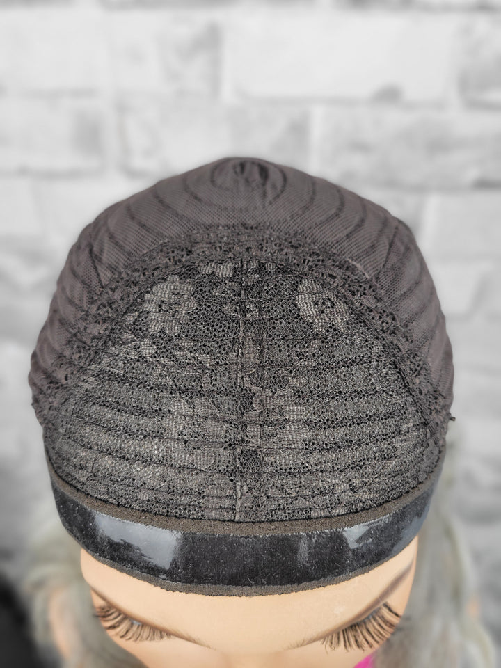 20" NEW Sport Pony Wig - Salt 'N' Pepper (M)