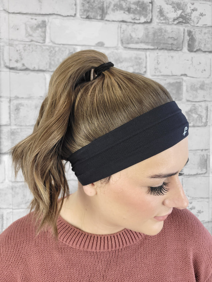 20" NEW Sport Pony Wig - Latte (L)