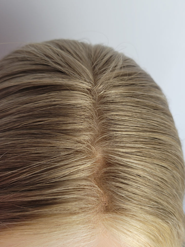 18" Lux Lace Wig - Golden Oak (M)