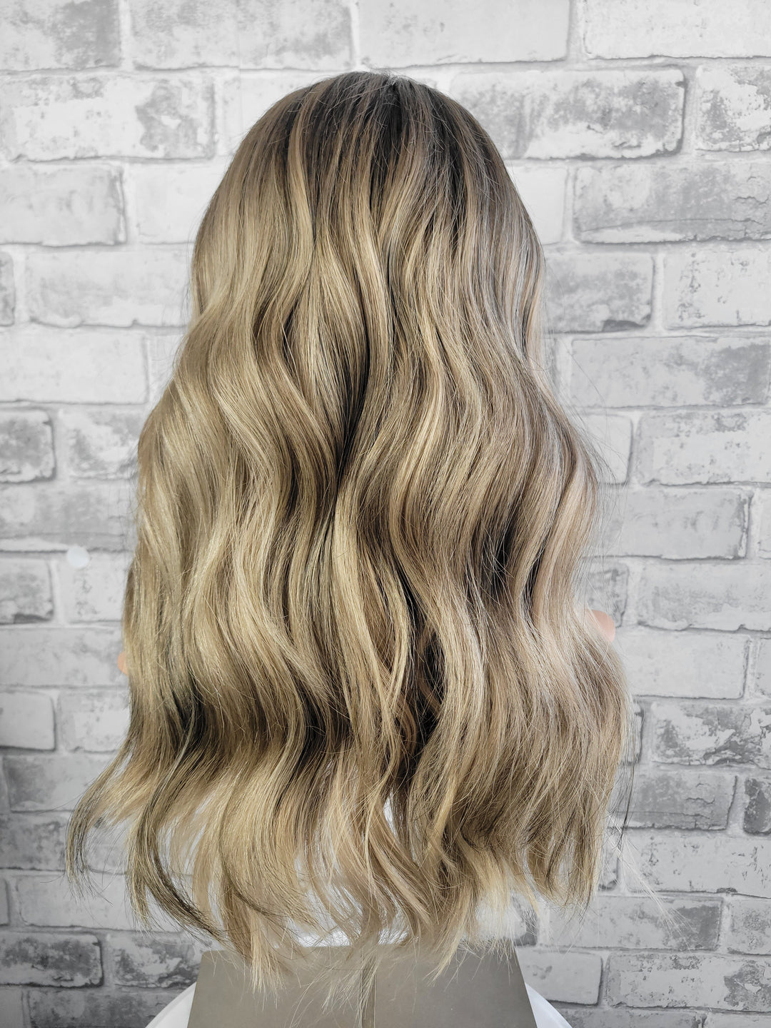 18" Lux Lace Wig - Biscuit Blonde (XL)