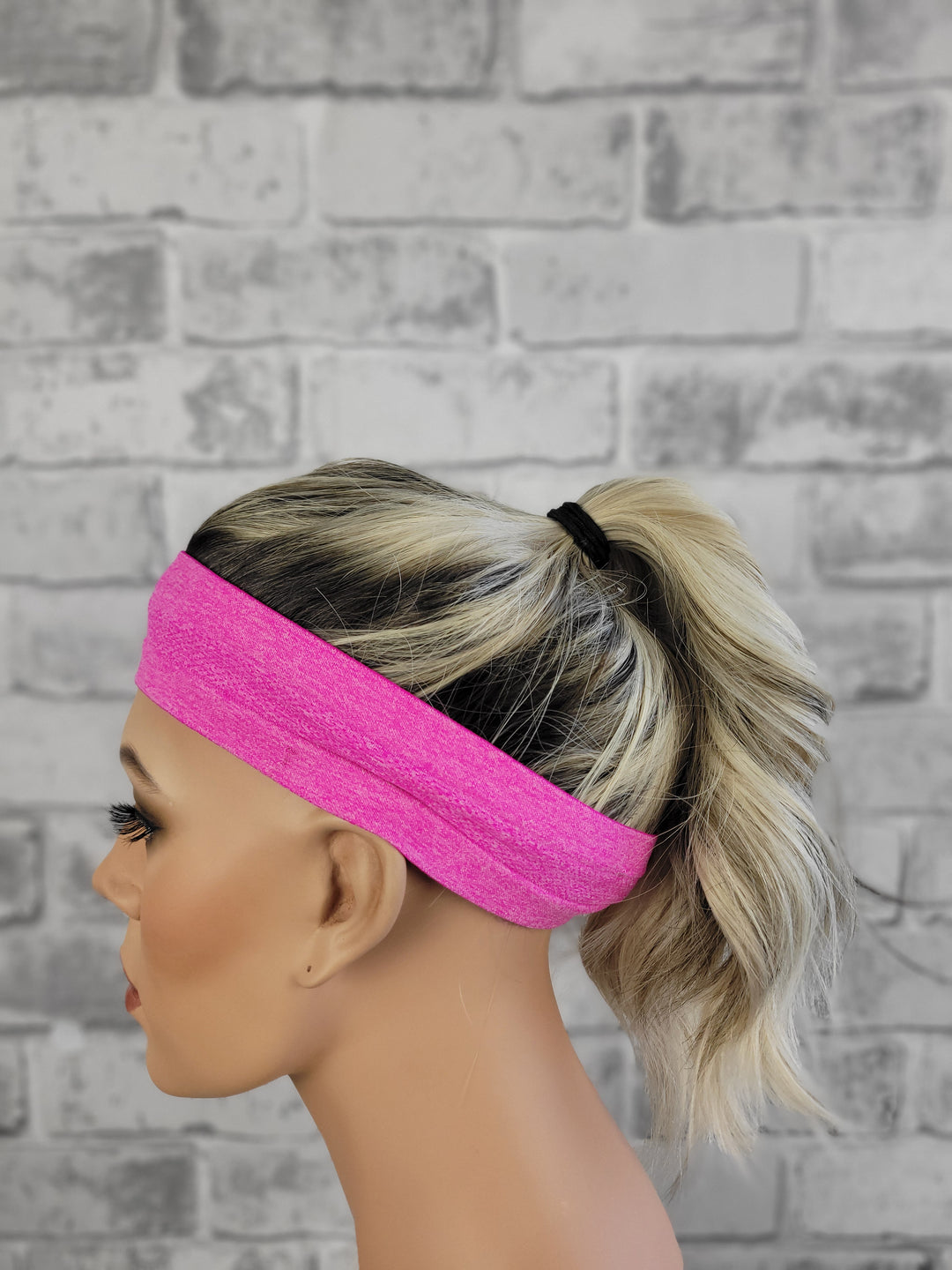 20" NEW Sport Pony Wig -  Sun-Warmed Blonde (L)