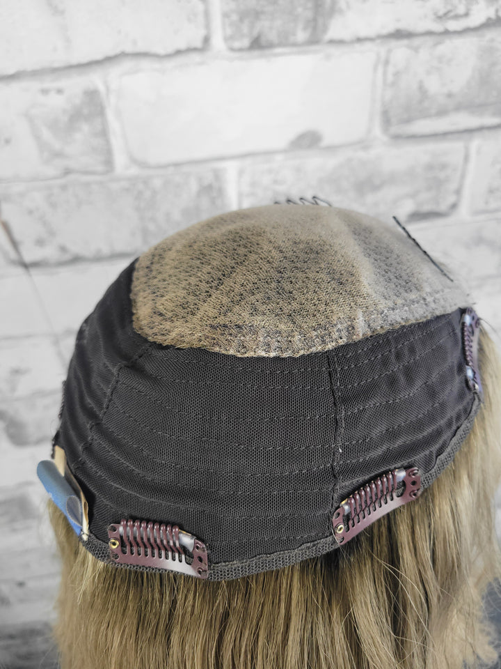 18" Closed Lace Topper - Suede Blonde (8x8)