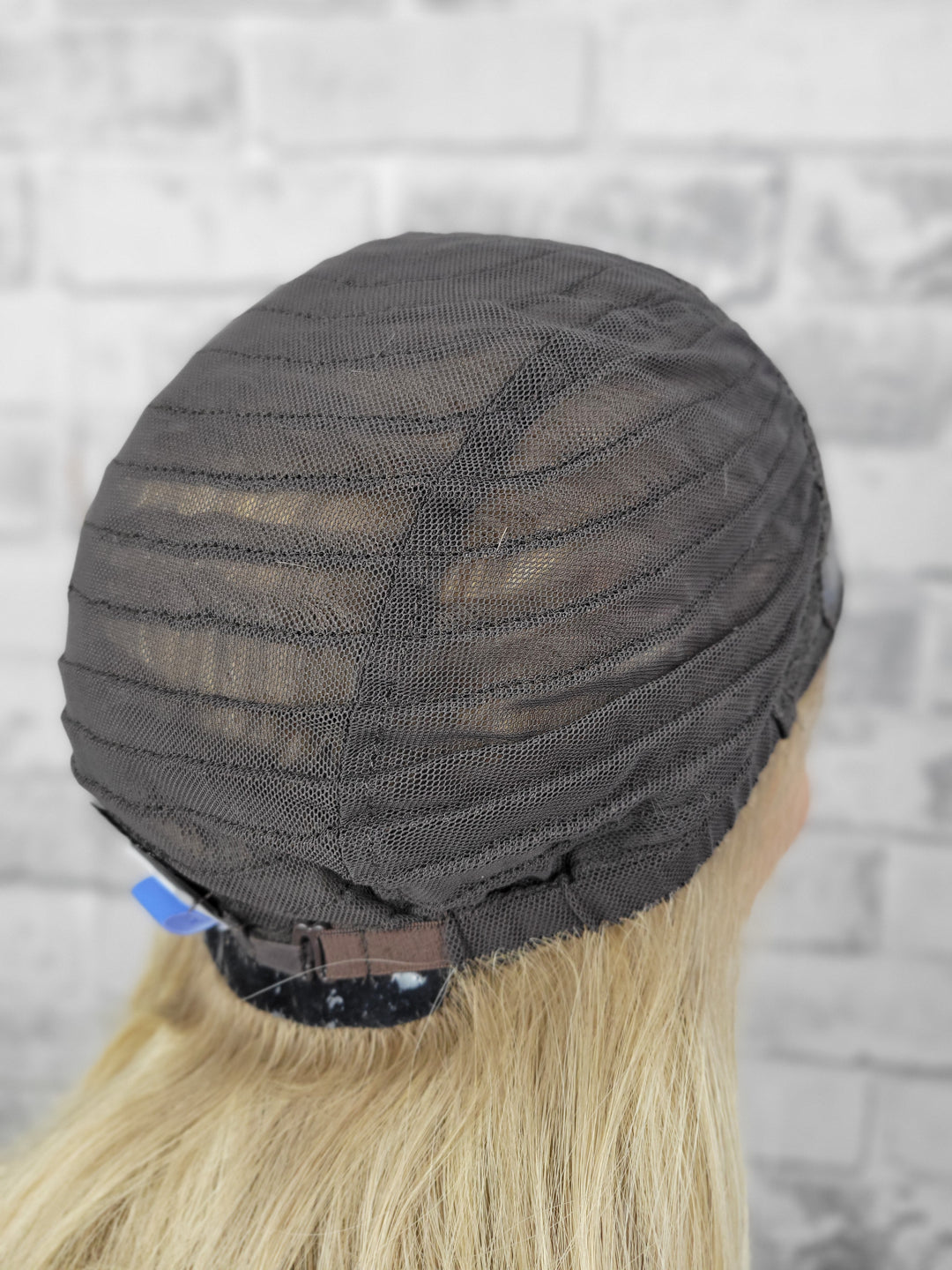 20" NEW Sport Pony Wig - Golden Oak (L)