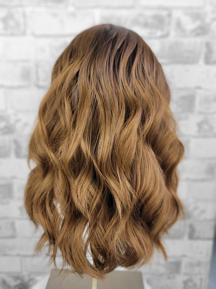 20" NEW Sport Pony Wig - Chocolate Ombre (L)