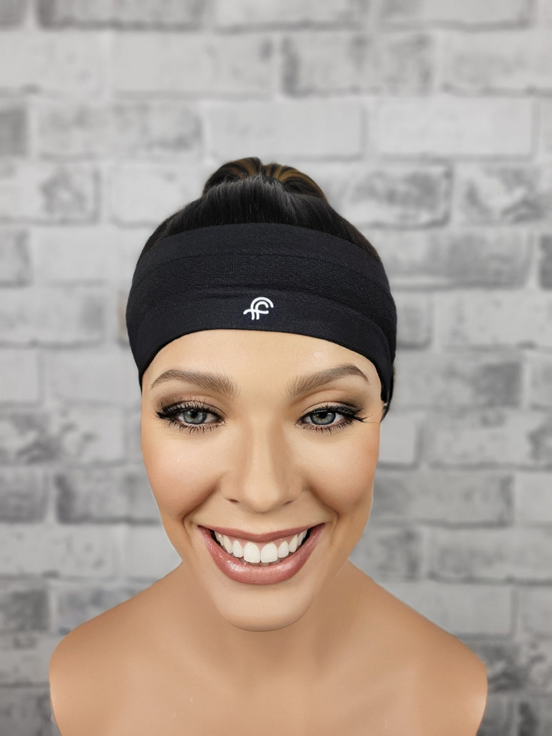 20" NEW Sport Pony Wig - Night Sky (L)