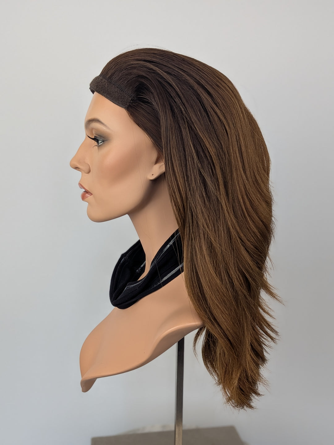 20" NEW Sport Pony Wig - Chocolate Ombre (L)