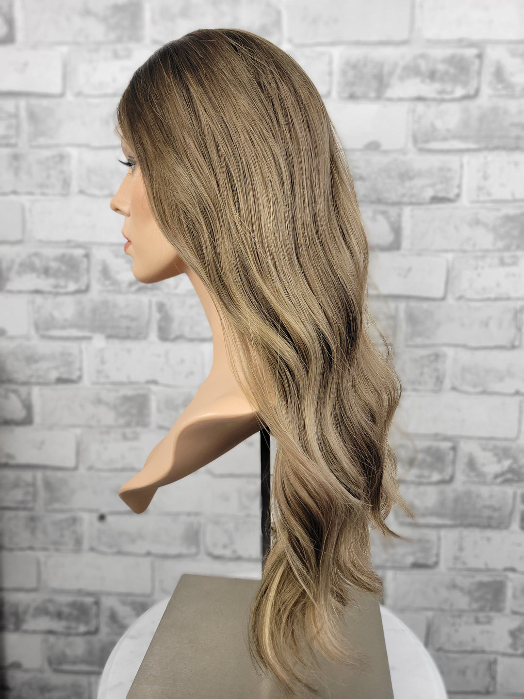 24" Lux Lace Wig - Teddy Bronde (XS)
