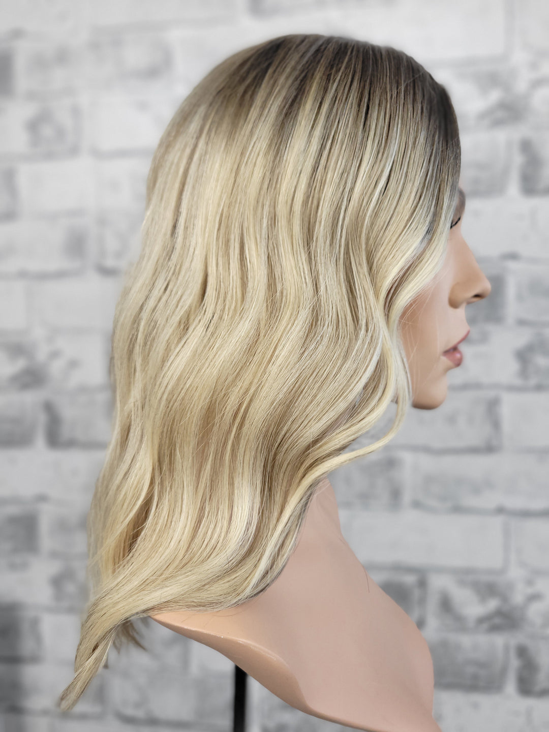 16" Closed Lace Topper - Hay Bale Beige  (8x8)