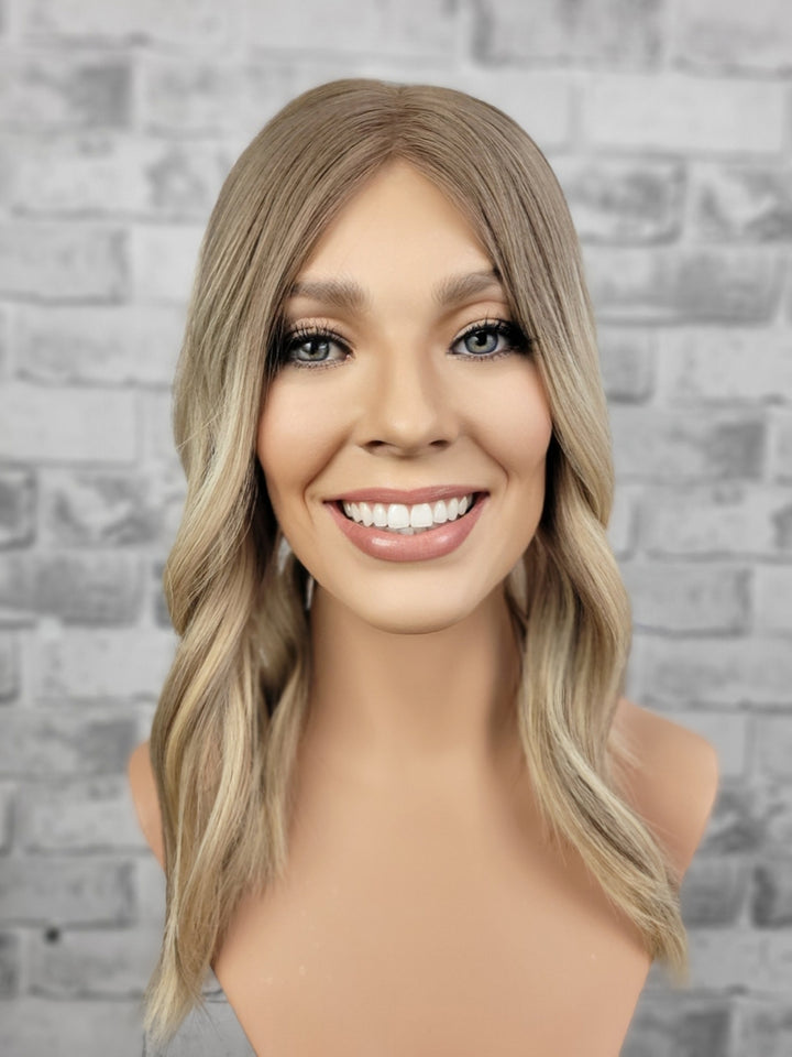 18" Closed Lace Topper - Hay Bale Beige (8x8)