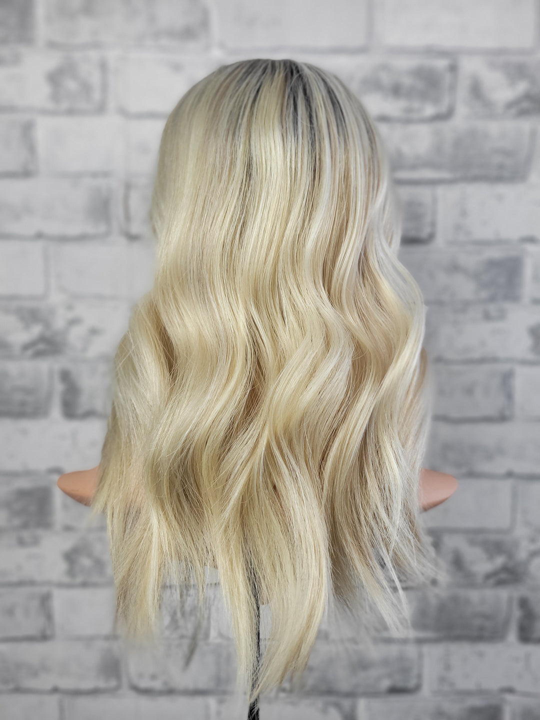 16" Closed Lace Topper - Shortbread Blonde (8x8)