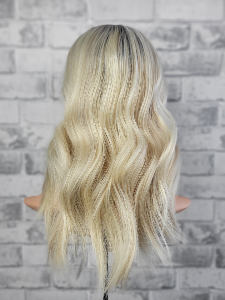 16" Closed Lace Topper - Shortbread Blonde (8x8)