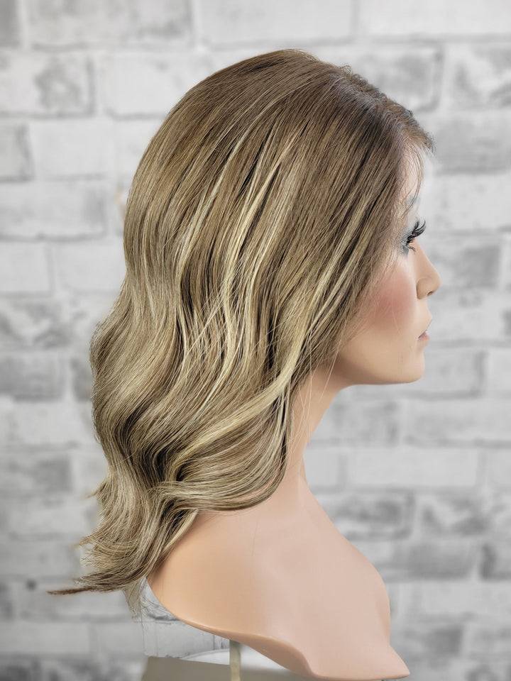 15" Lux Lace Wig - Dawnlight Bronde (M)