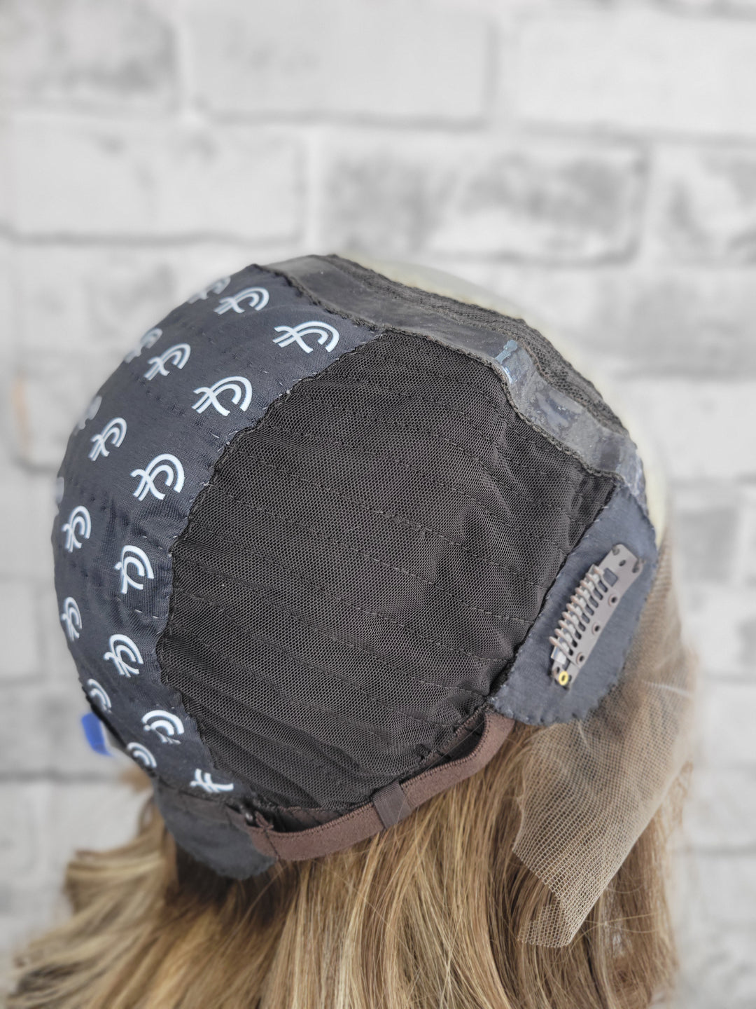 15" Lux Lace Wig - Dawnlight Bronde (S)