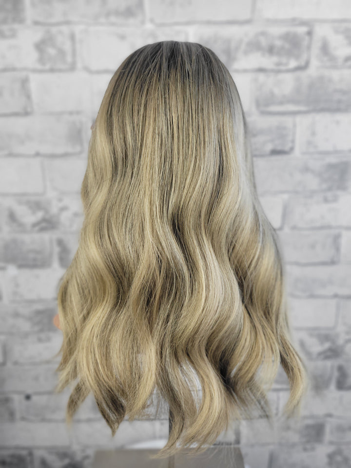 18" Closed Lace Topper - Suede Blonde (8x8)