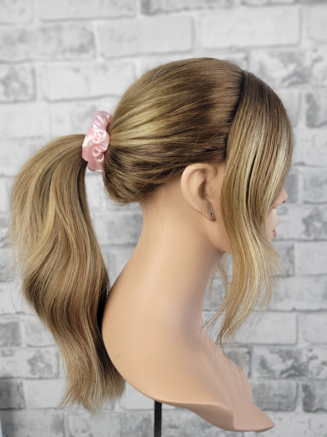 22" Lace Pony Wig - Caramel Twist (M)