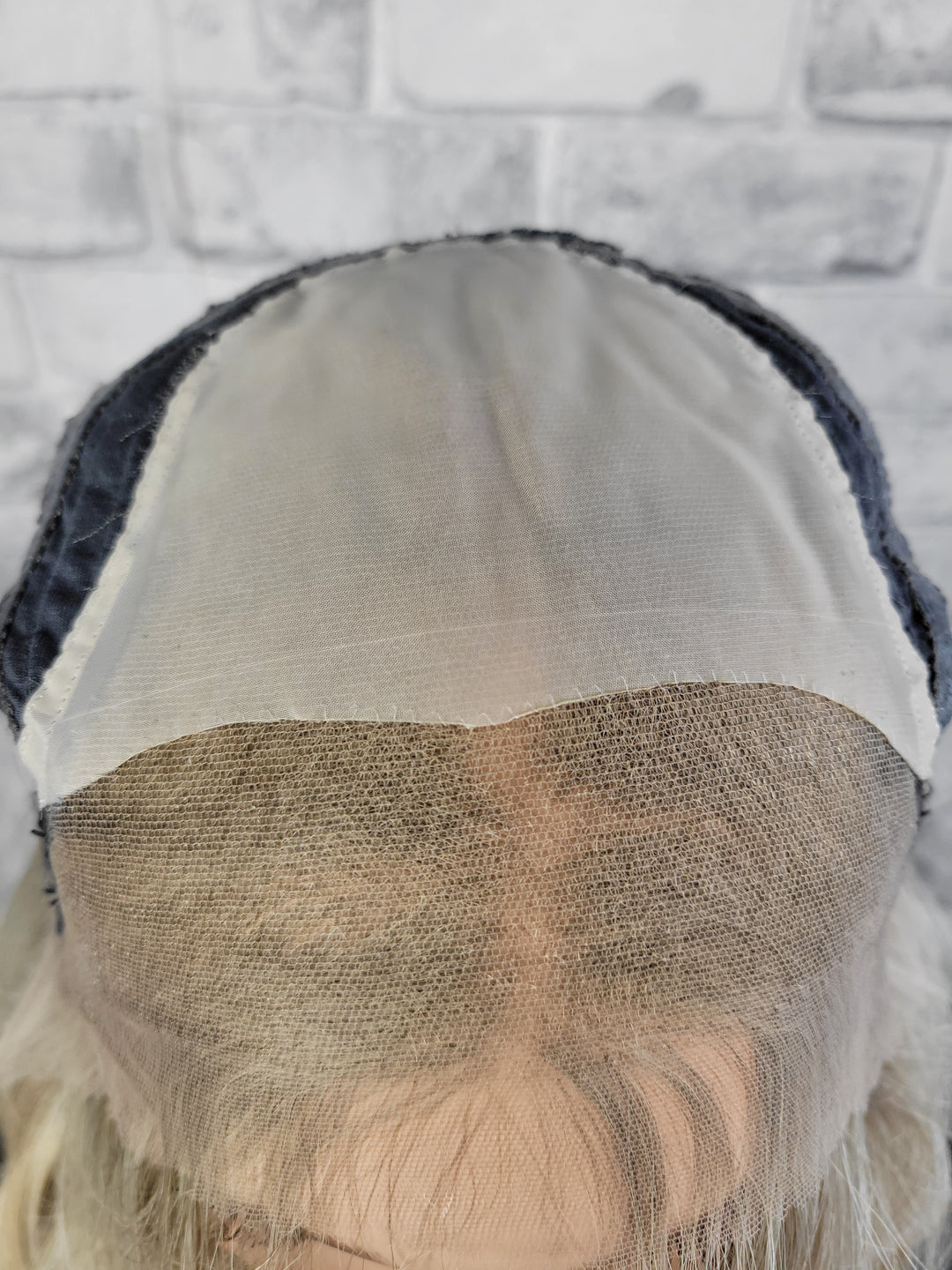 15" Lux Lace Wig - Golden Oak (S)