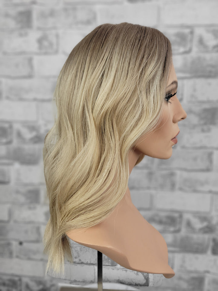 18" Closed Lace Topper - Hay Bale Beige (8x8)