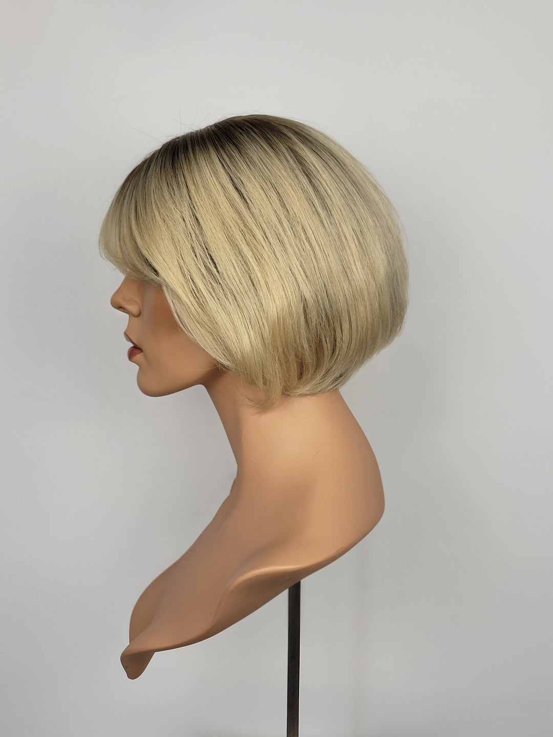 11" Lux Lace Wig - Cool Cream Blonde (S)