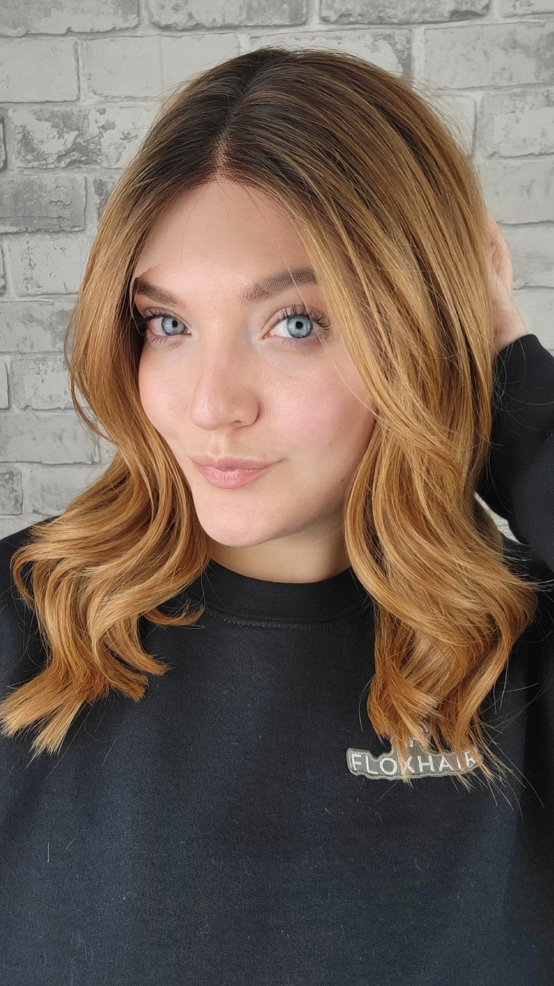 17" Synthetic Lace Top Wig (S/M) - LR04/25-2