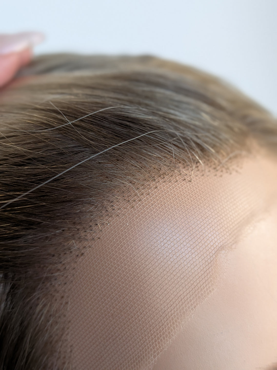 16" Lux Lace Wig - Arctic Pearl (XS)