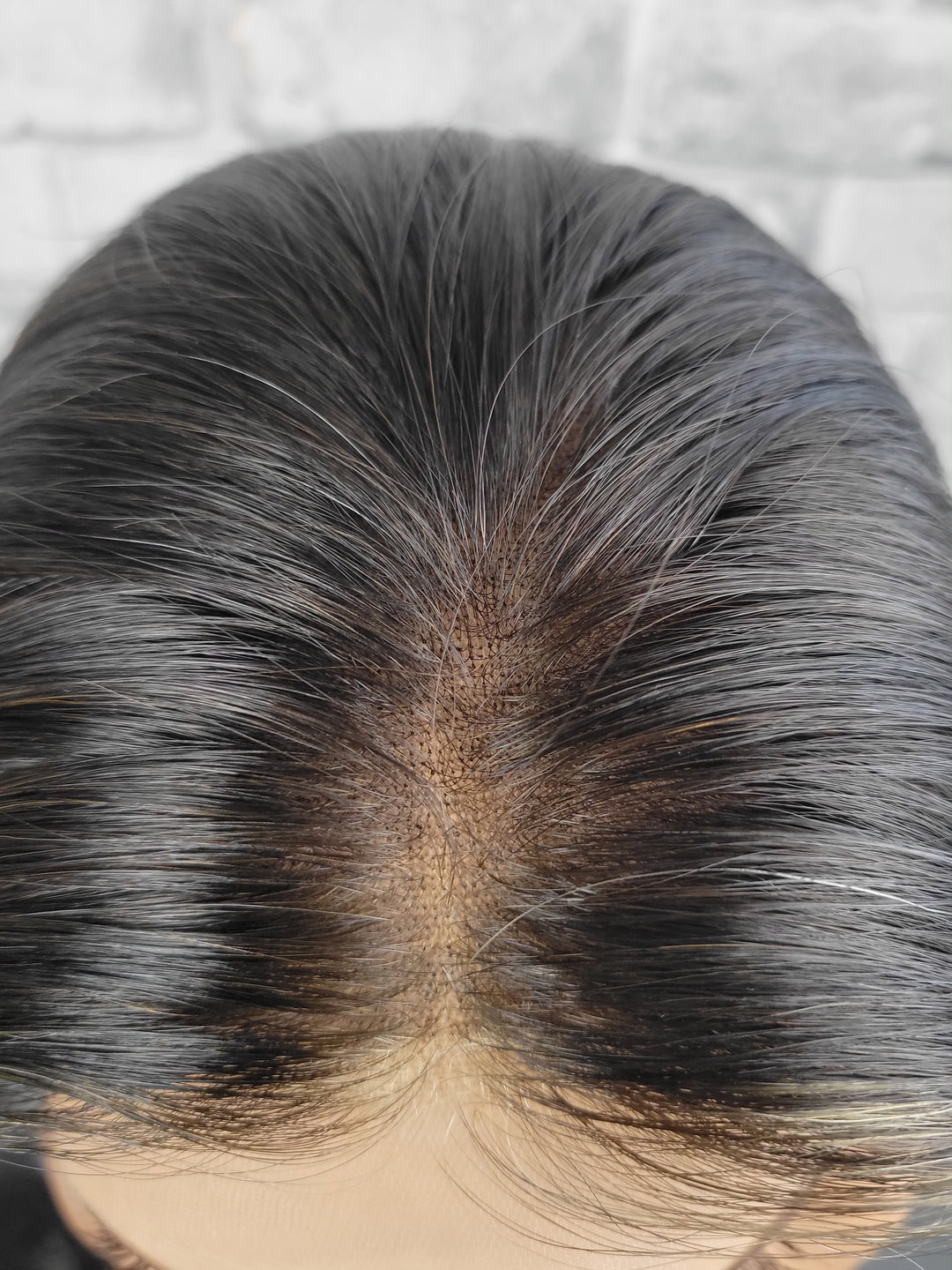 20" Lux Lace Wig - Frosted Midnight (S)